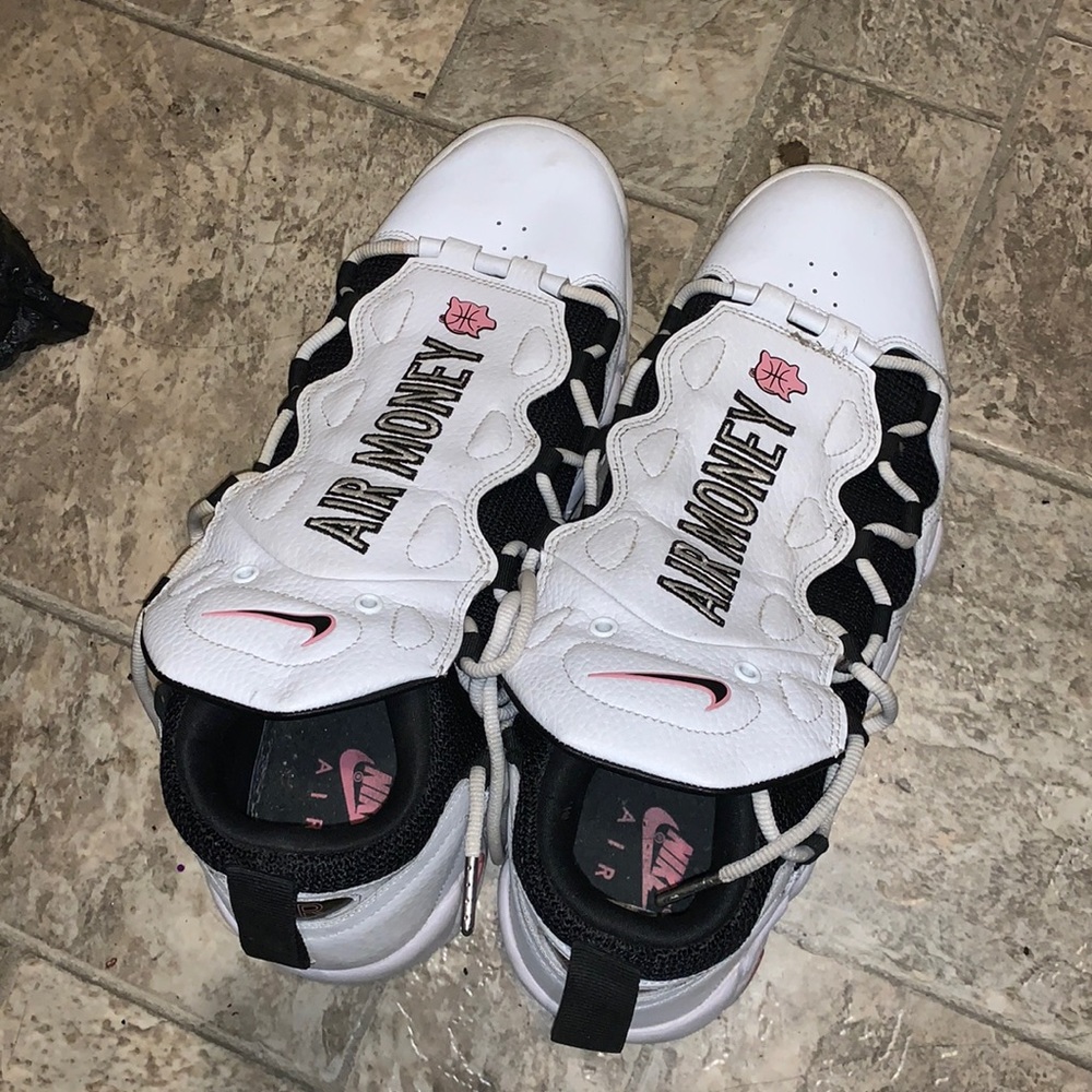 Nike air money gently worn no box